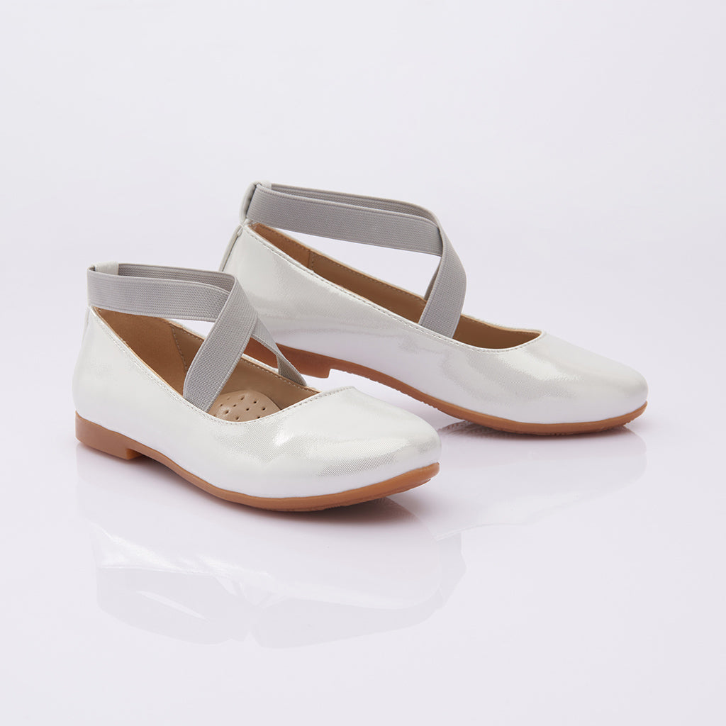 Toddler White Satin Ballerina Flats 31 EU (13 Little Kid US) / White Toddler White Satin Ballerina Flats 31 EU (13 Little Kid US) / White