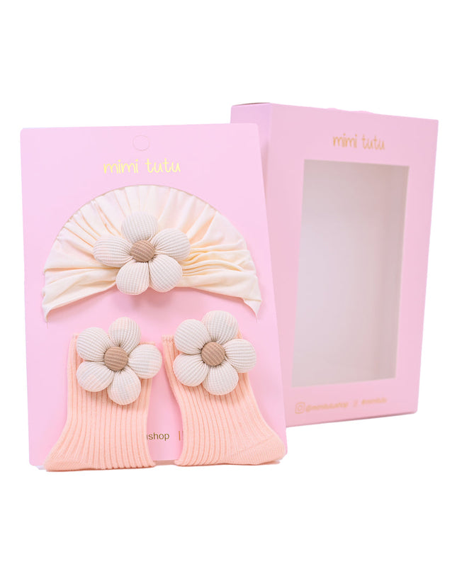 Beige Flower Pastel Accent Gift Set