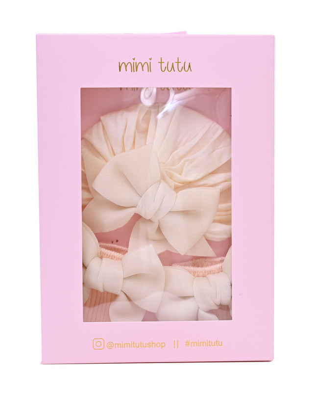 Ivory Bow Pink Sock Gift Set