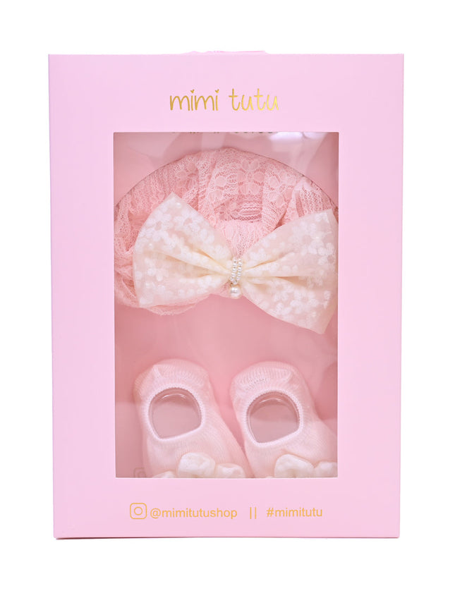 Pink and Ivory Flower Gift Set