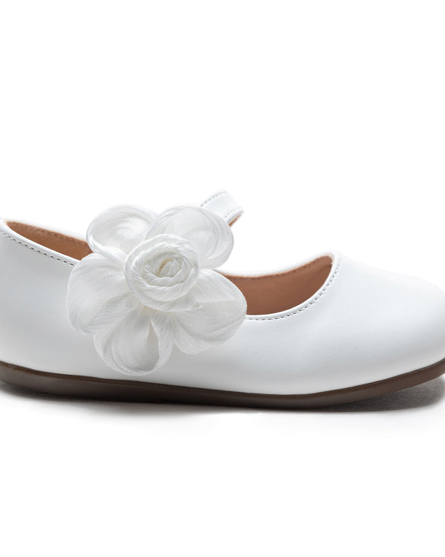 White Yasmine Blooming Flats