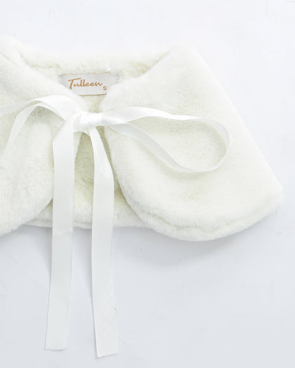 kids atelier tulleen Ivory Ribbon-Tie Faux Fur Collar