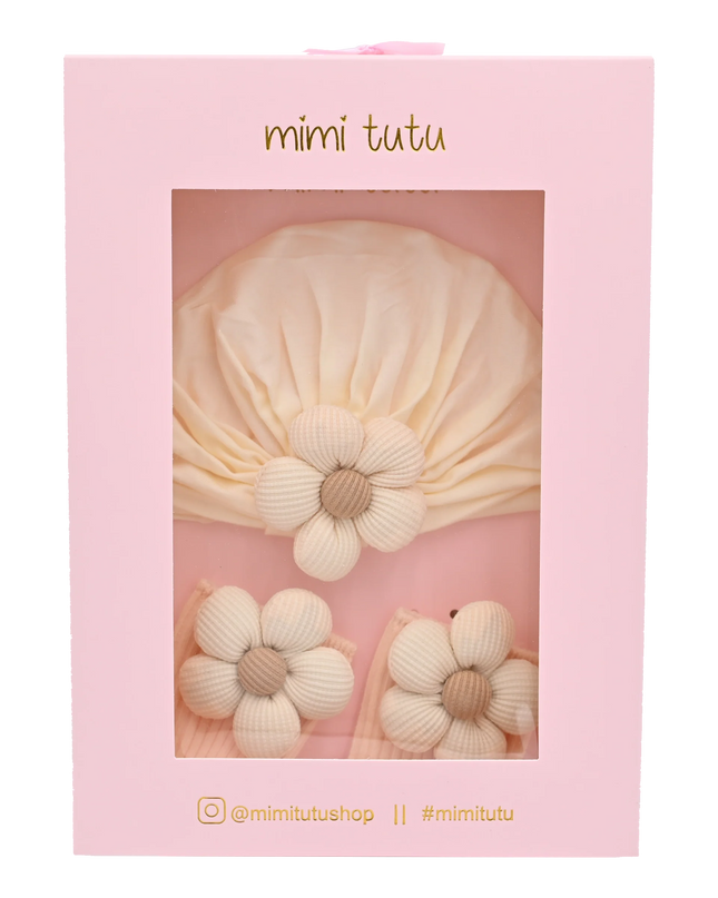 Beige Flower Pastel Accent Gift Set