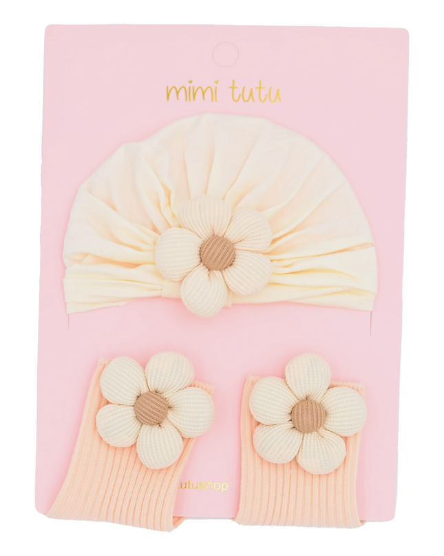 Beige Flower Pastel Accent Gift Set