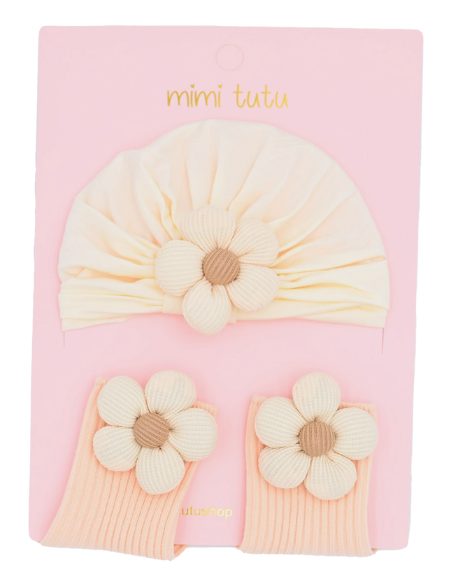 Beige Flower Pastel Accent Gift Set