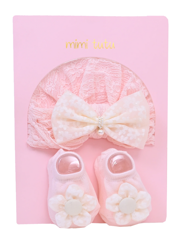 Pink and Ivory Flower Gift Set